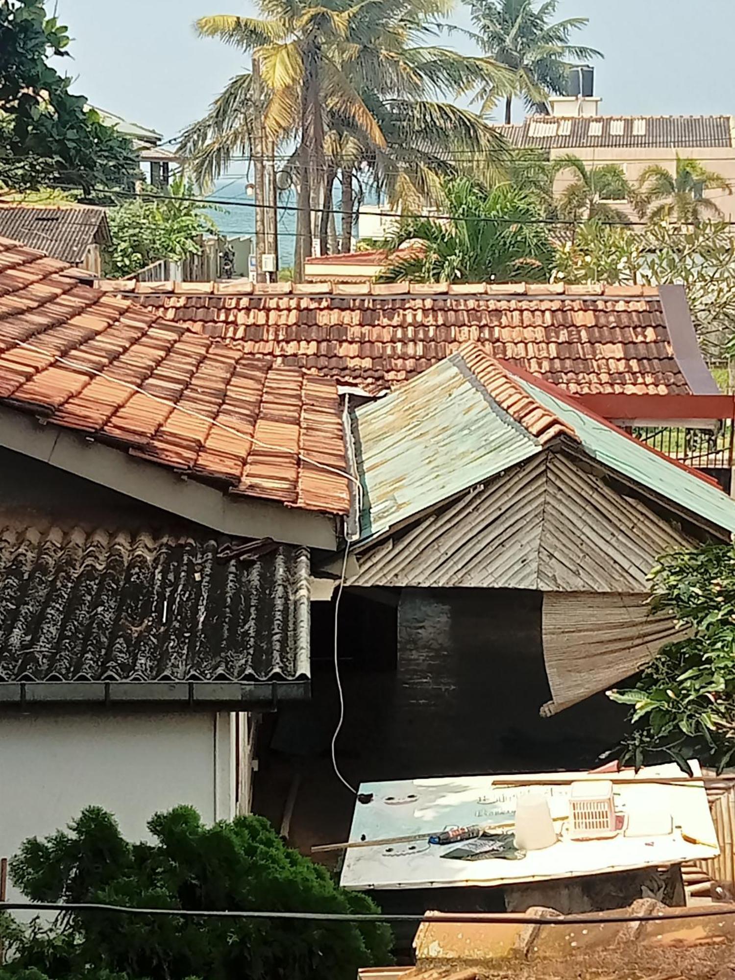 Oviniru Beach Hotel Negombo Ngoại thất bức ảnh